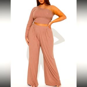 Brand new, one shoulder pants set- never worn - mocha - SIZE 1X
